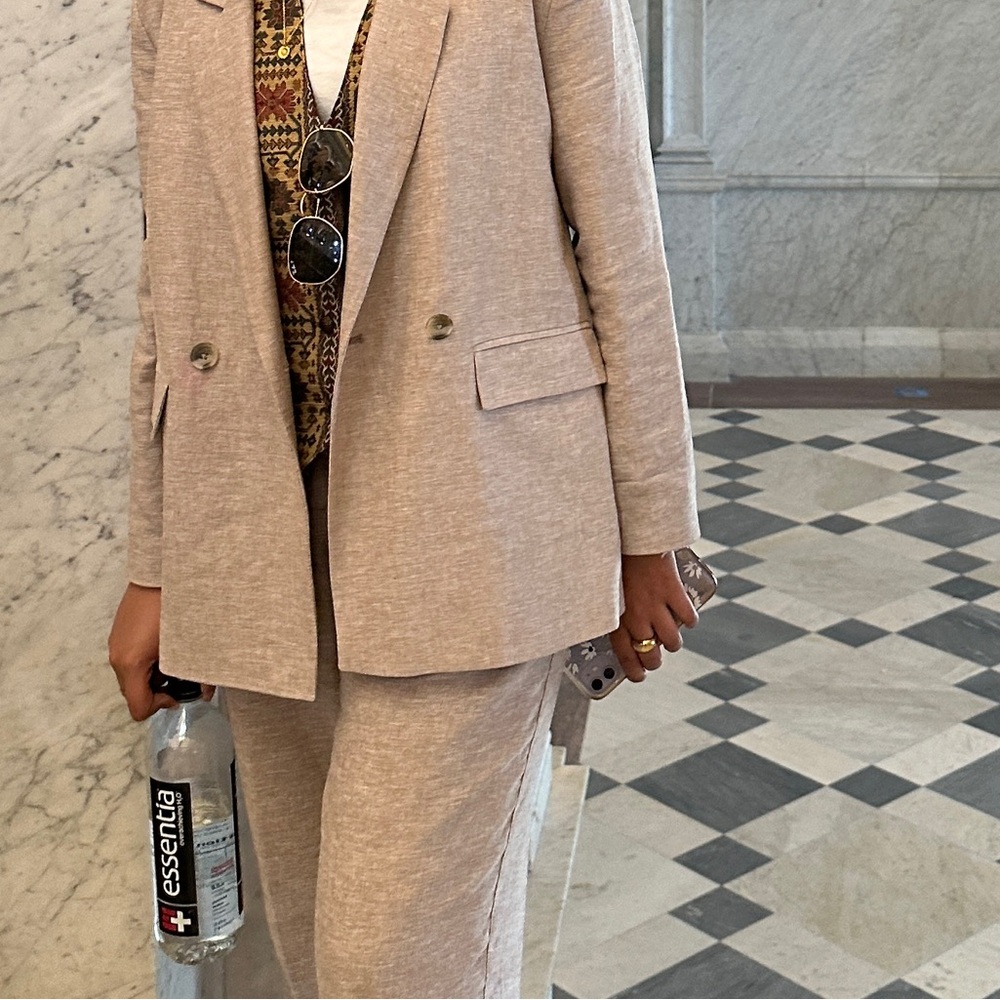Old Navy linen suit- Blazer and Trousers